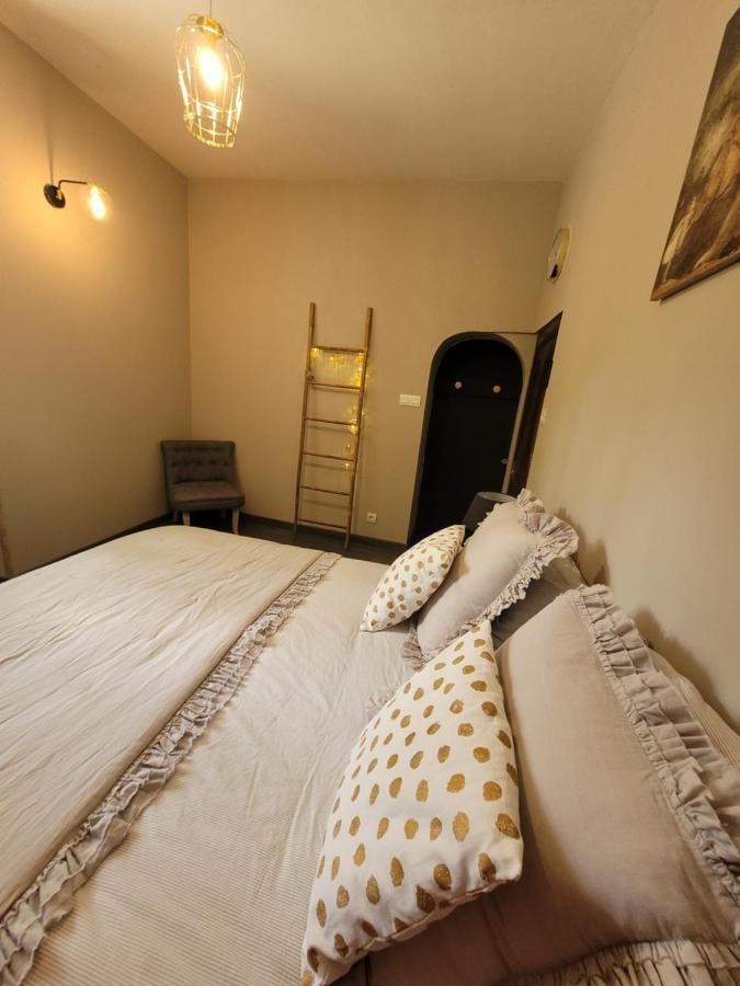 La Reyniere Bed & Breakfast Serres  Bilik gambar
